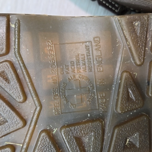 Vintage Dr.Martens Men 8092 Fisherman Chunky Tractor Platform Sandals shoes - Picture 15 of 16